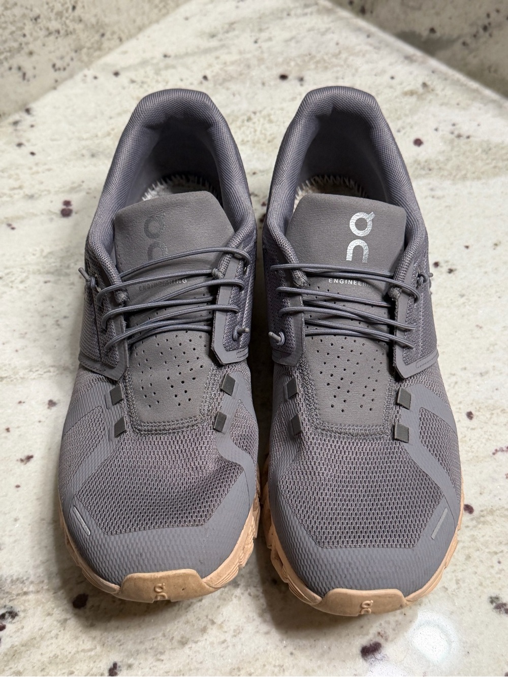 On Cloud 5 Women’s Size 11 Zinc Shell Gray Running Shoes 59.98883 No Insoles